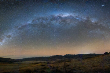 Milky Way over the back of the Hector Range